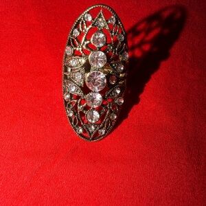 Elegant Gold and Silver Filigree Ring